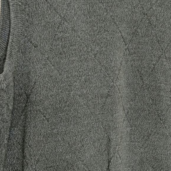 Dockers Sweater Vest - Size L - EUC - Picture 2 of 5